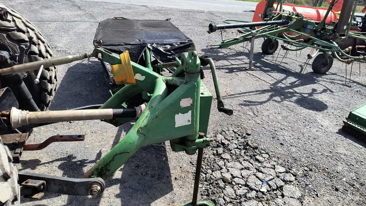 john deere 240 mower specs