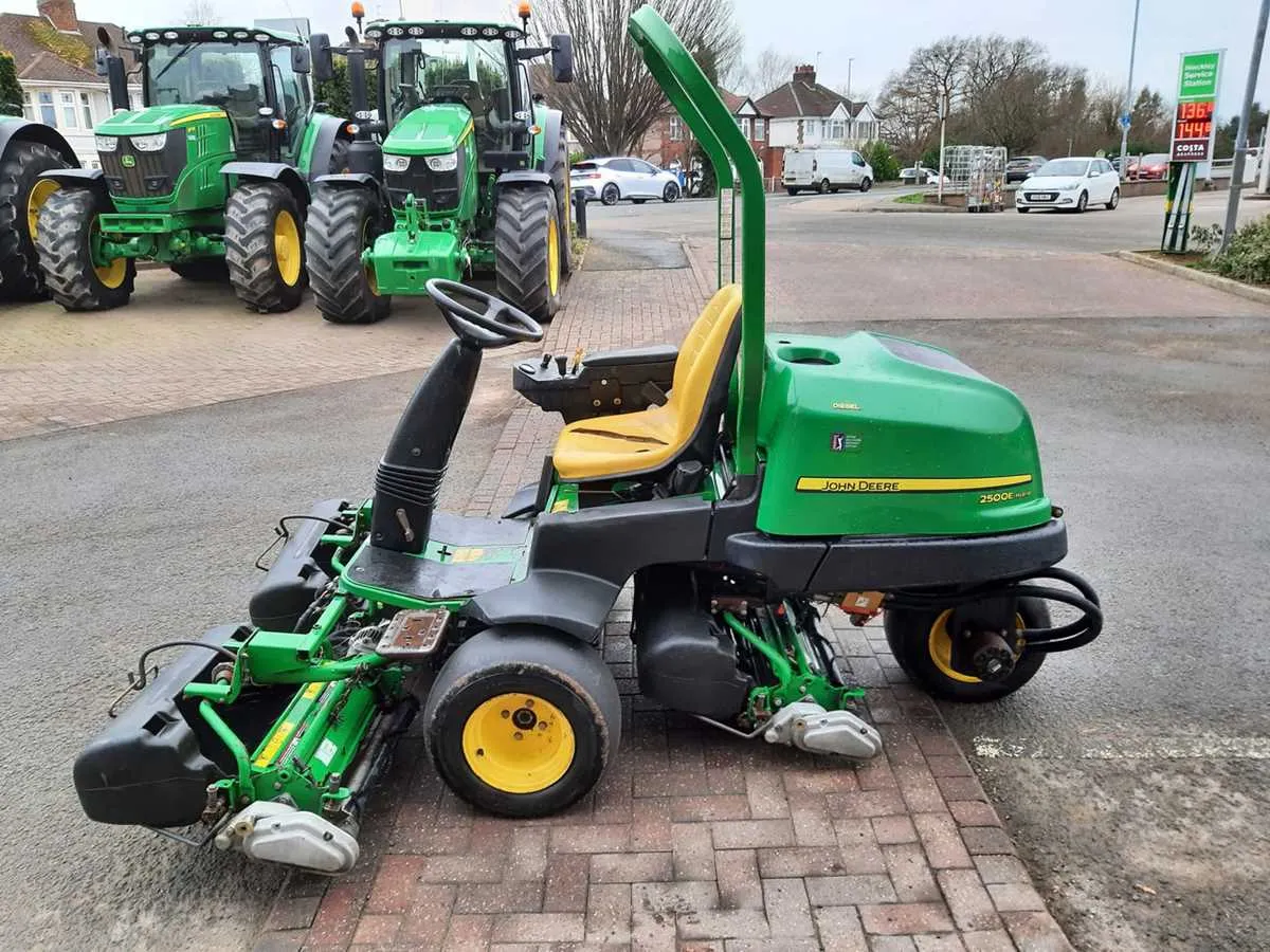 john deere 2500 specs