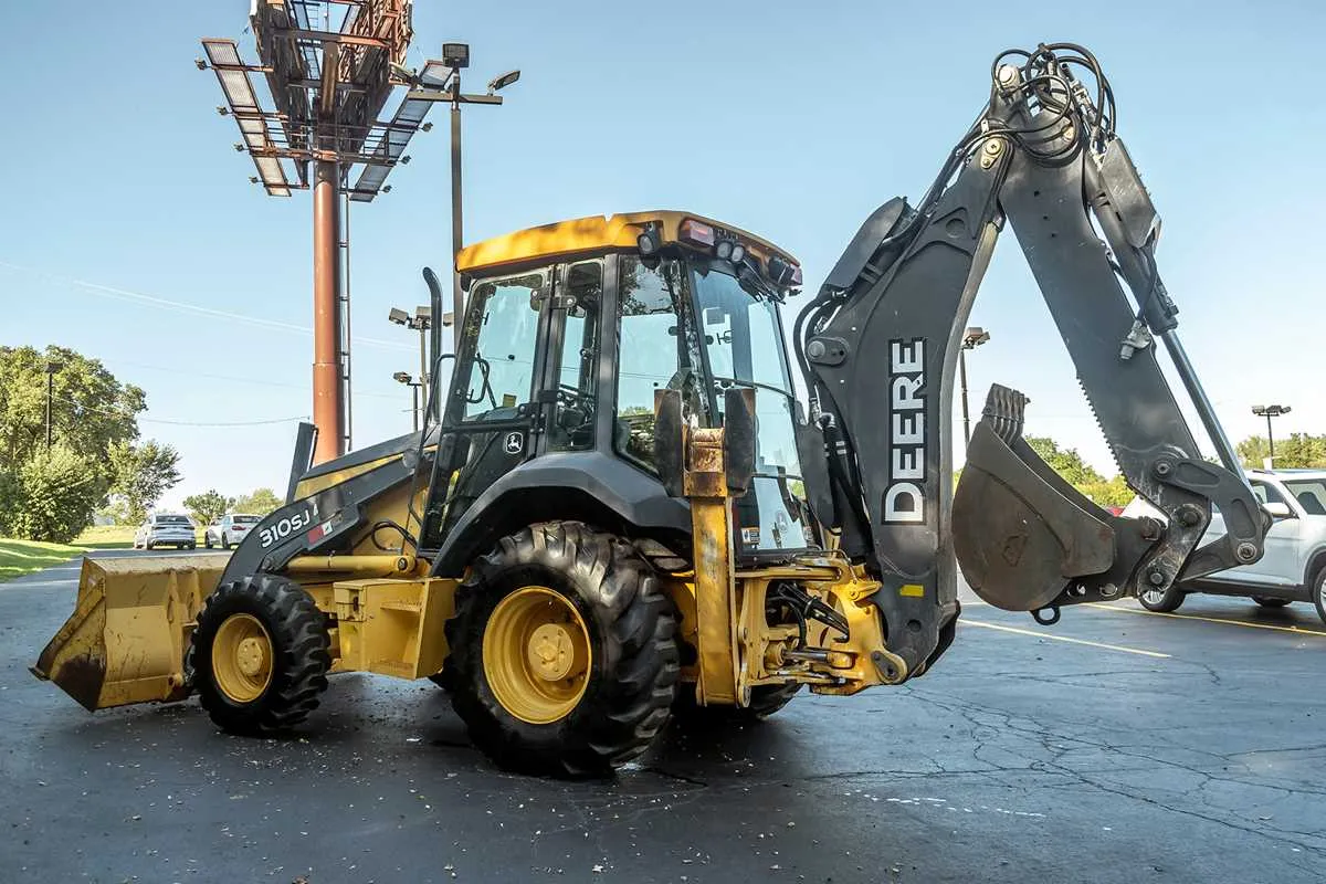 john deere 310 backhoe specs