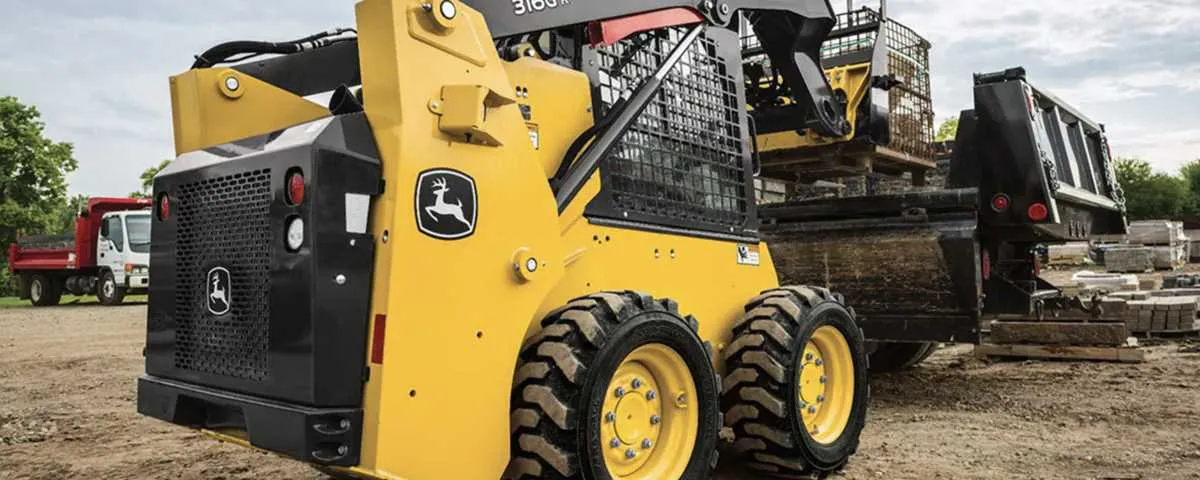 john deere 318g skid steer specs