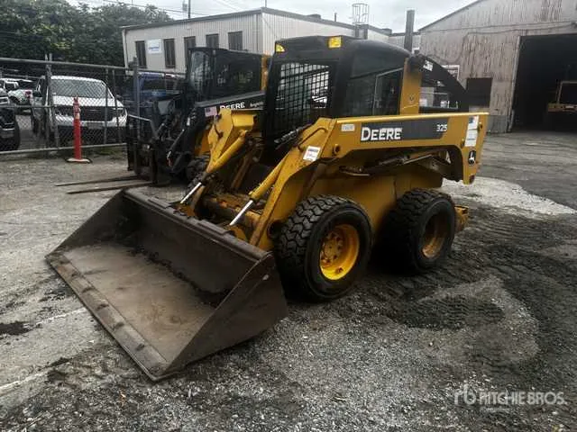 john deere 325 skid loader specs