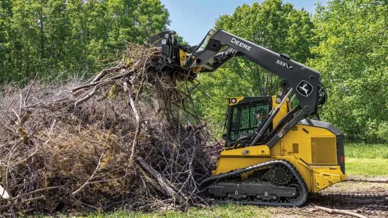 john deere 333e high flow specs