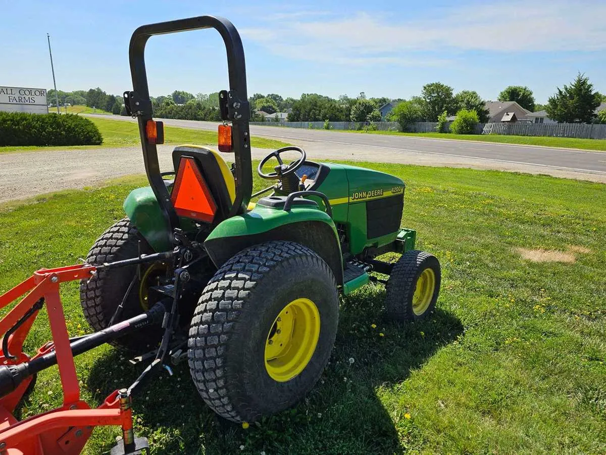 john deere 4200 tractor specs