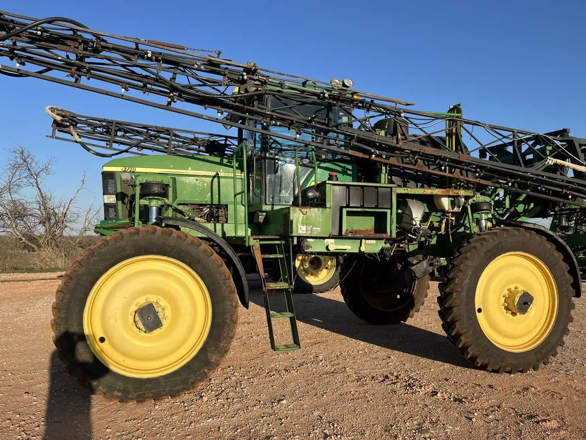 john deere 4700 sprayer specs