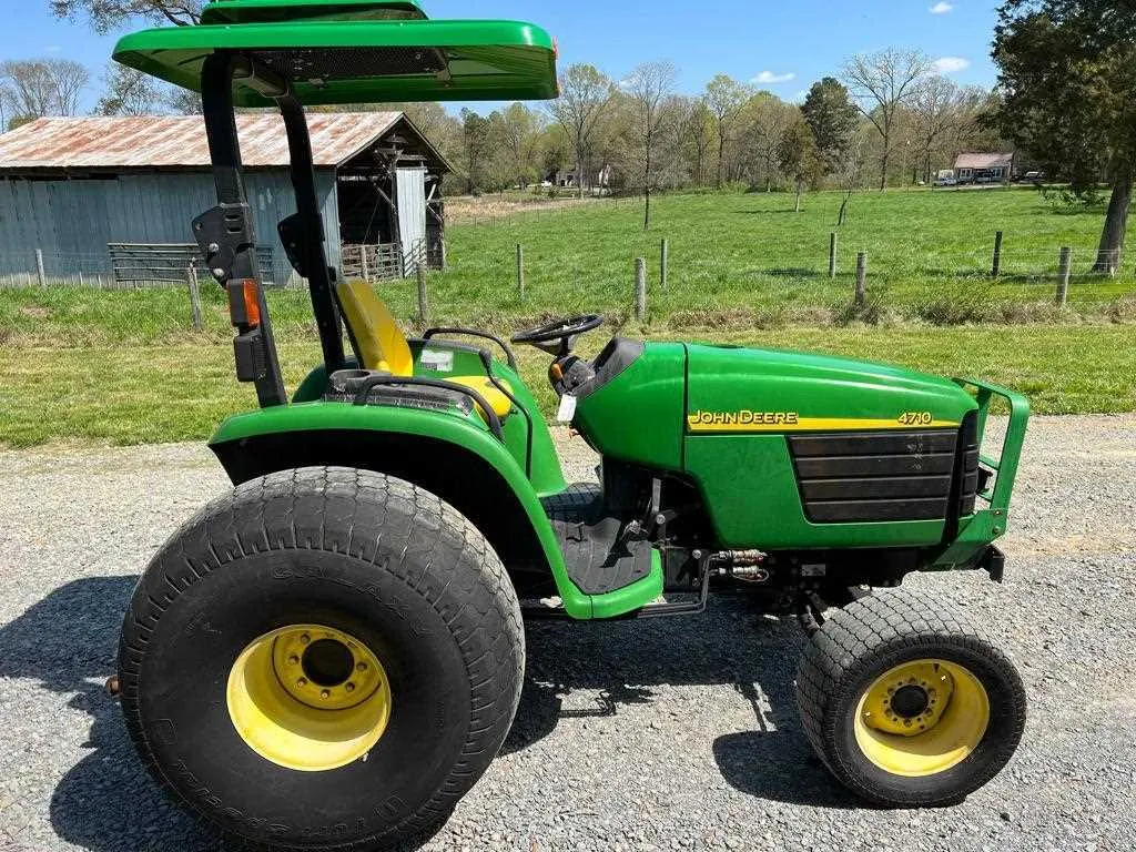 john deere 4710 spec