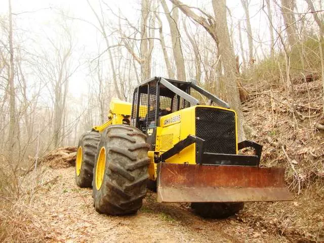 john deere 640 skidder specs