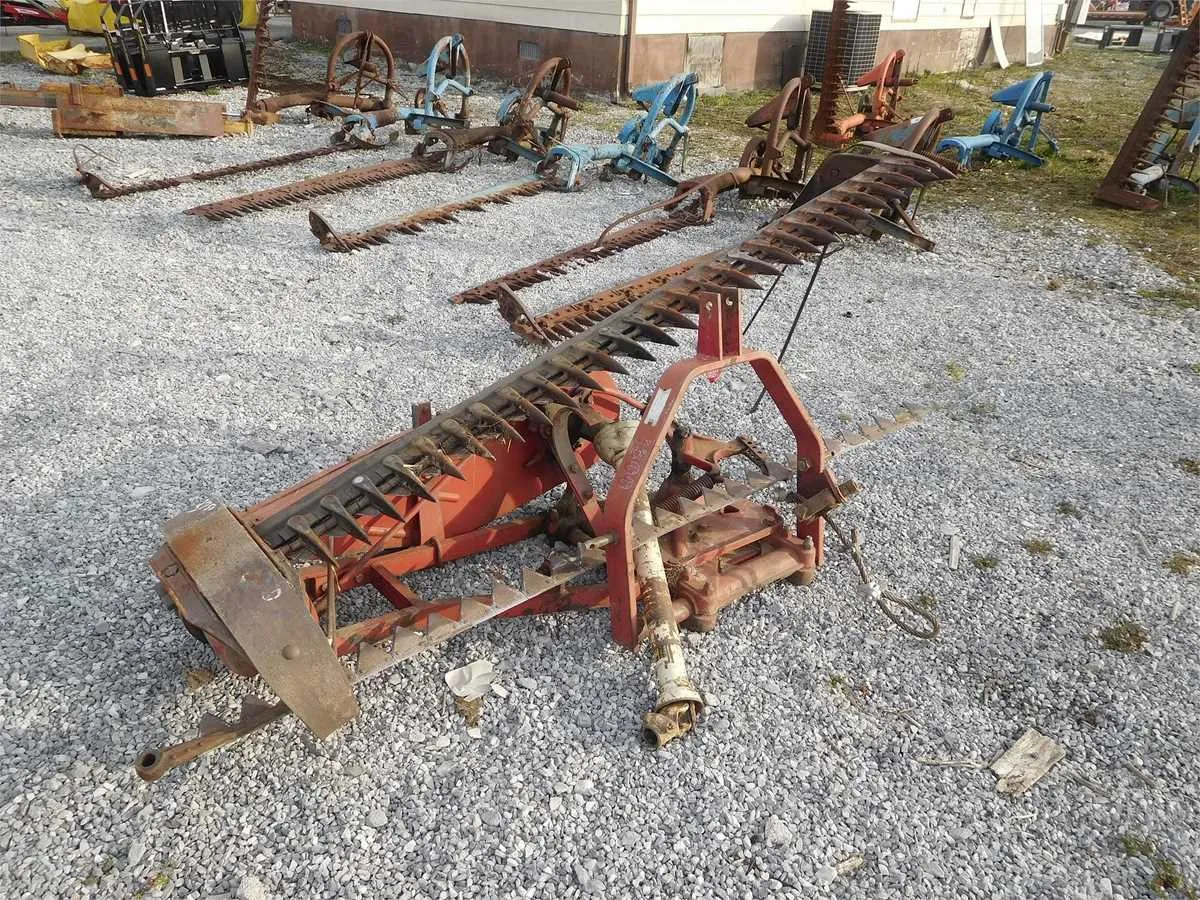 john deere 680 chisel plow specs