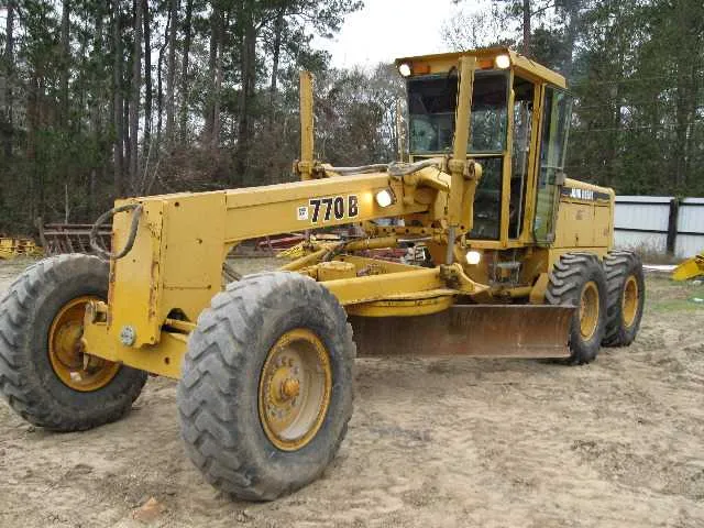 john deere 770 motor grader specs