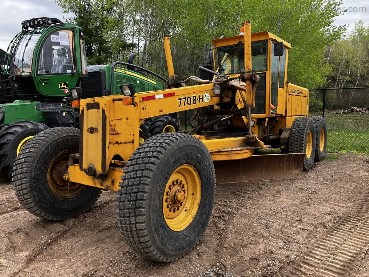 john deere 770b motor grader specs
