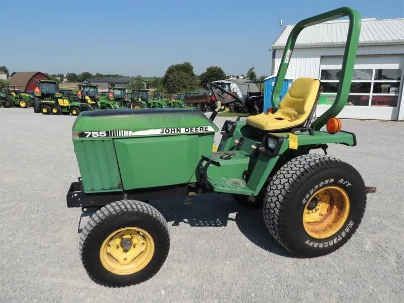 john deere 775 tractor specs