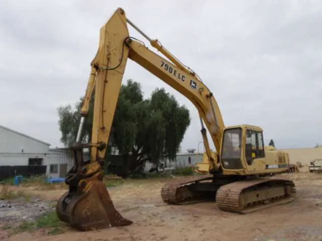 john deere 790e lc specs
