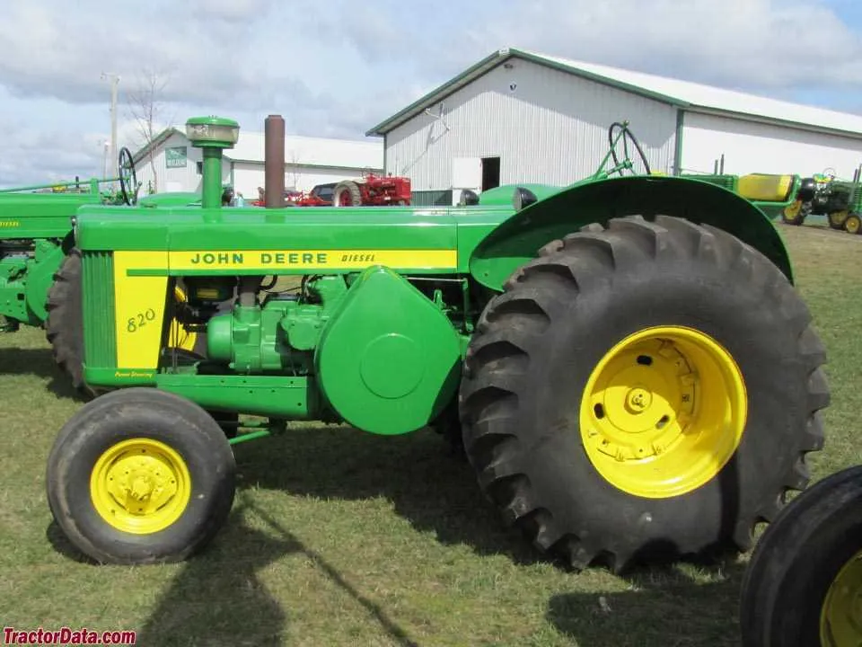 john deere 820 specs