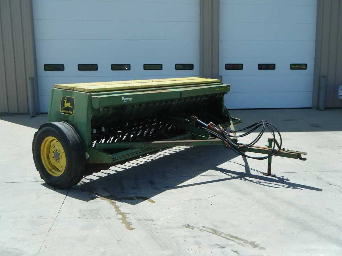 john deere 8300 drill specs