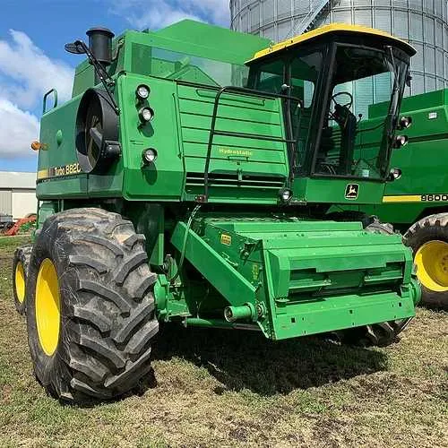 john deere 8820 specs
