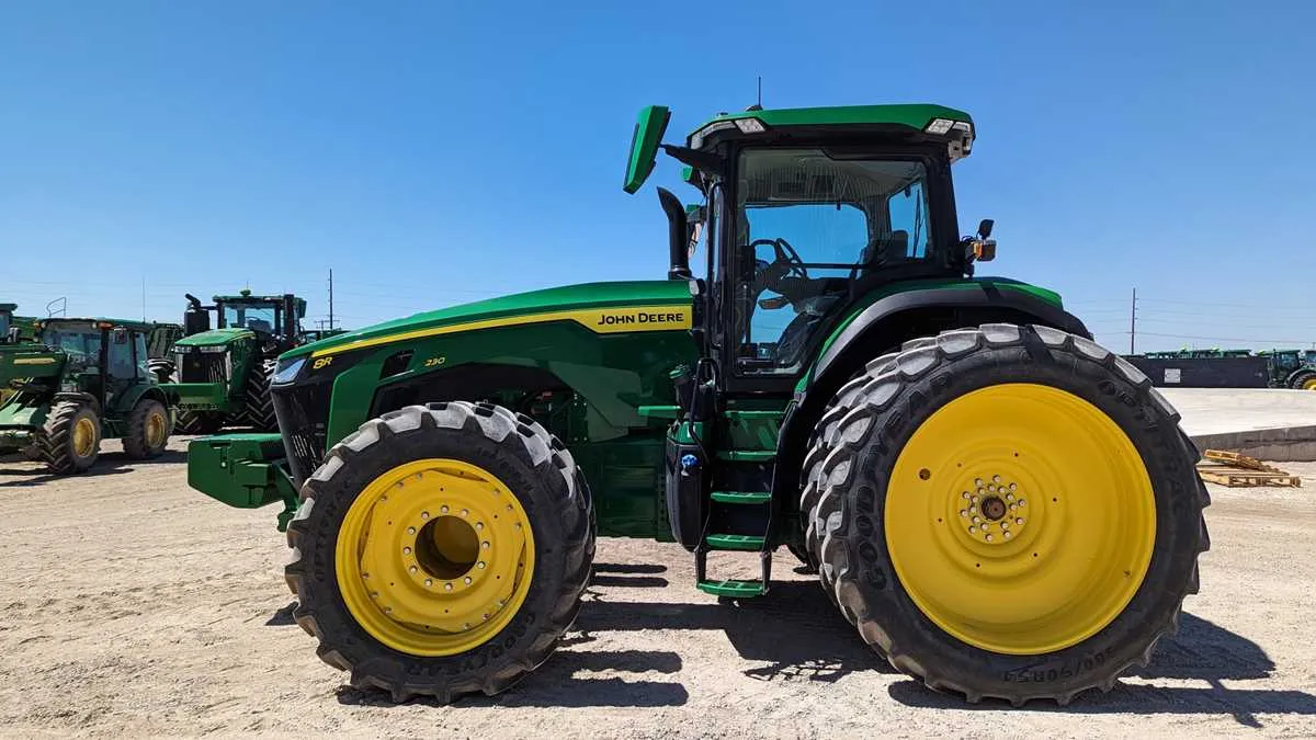 john deere 8r 230 specs