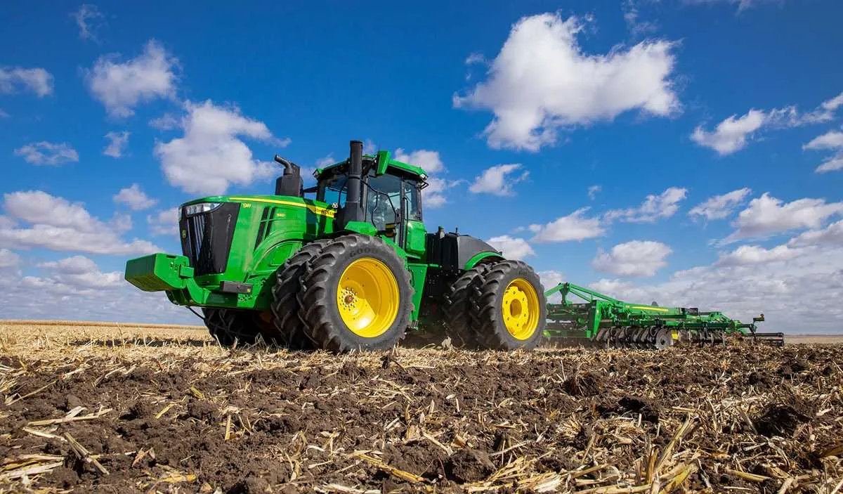 john deere 9rt specs