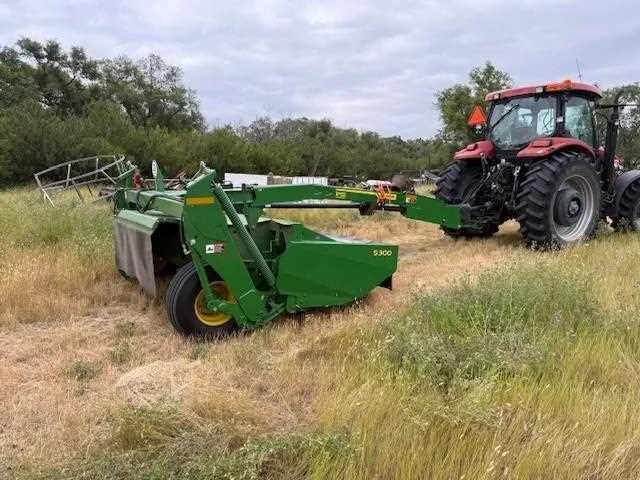 john deere s300 specs