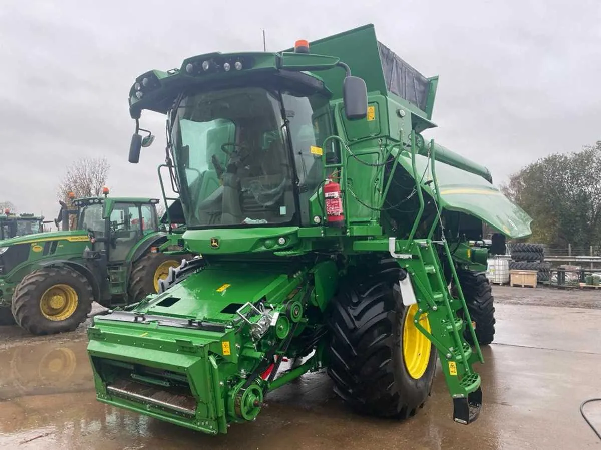 john deere t670 specs