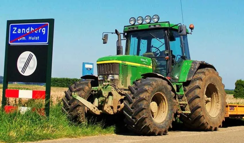 7710 john deere specs