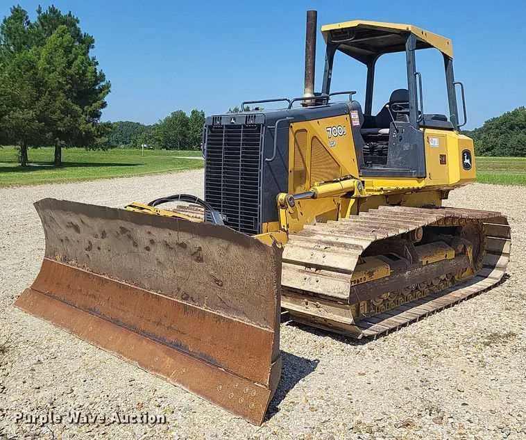 john deere 700j lgp specs