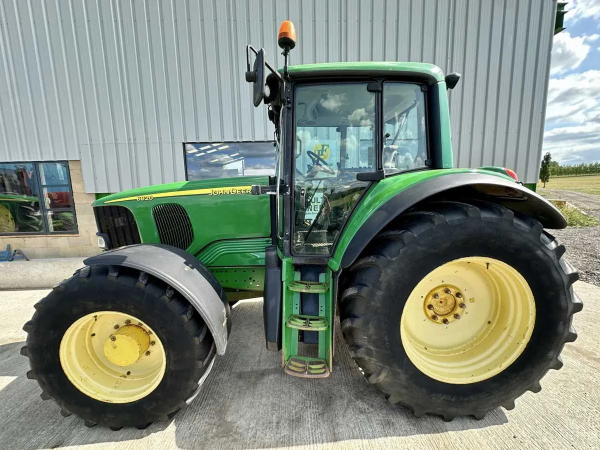 john deere 6820 specs