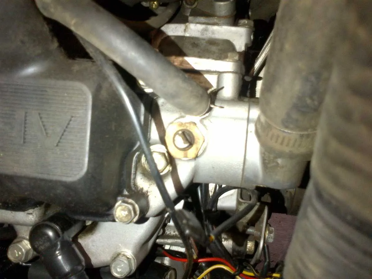 test specs for temp senors for john deere 445