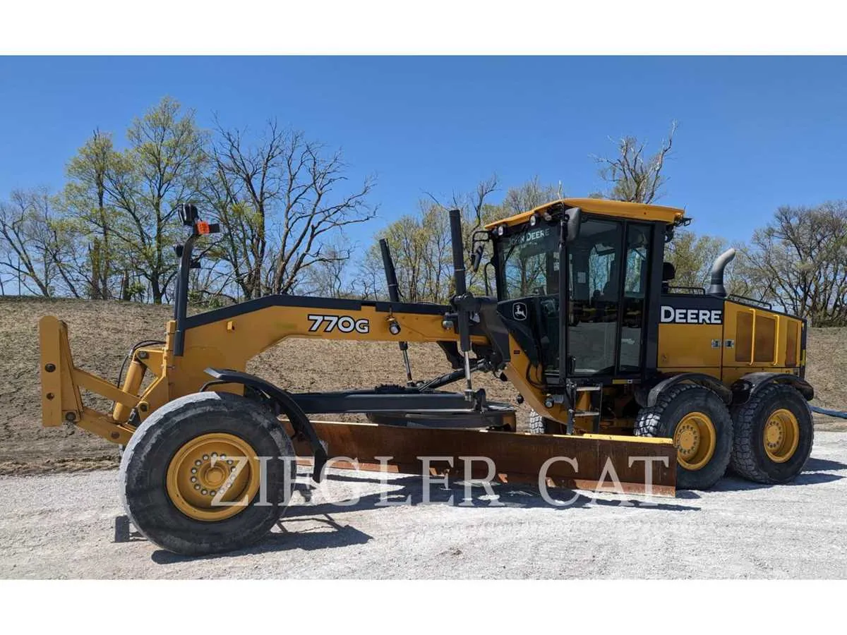 john deere 670a grader specs