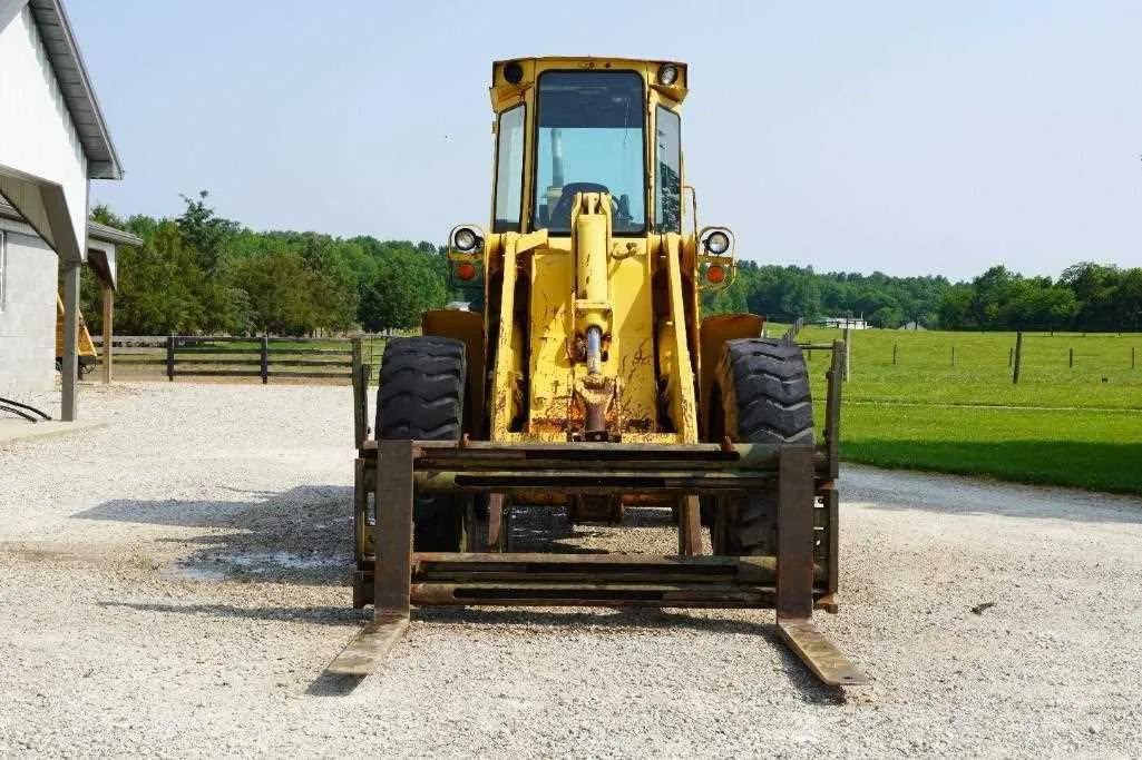 specs 1985 john deere 544e loader