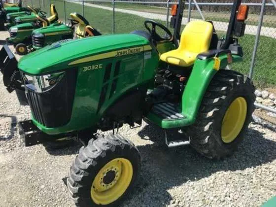2016 john deere 3032e specs