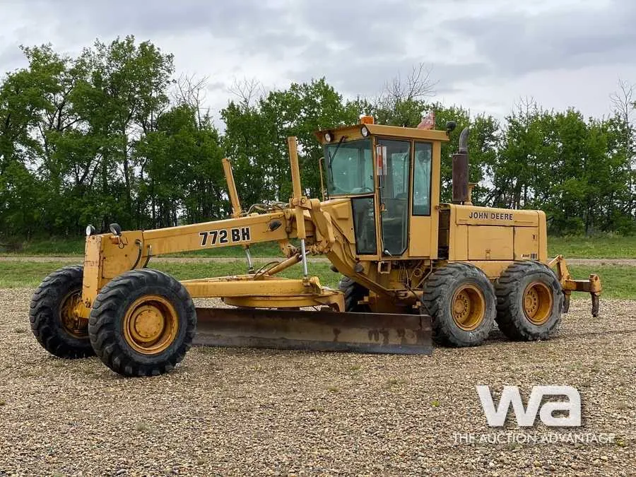 john deere 772bh specs