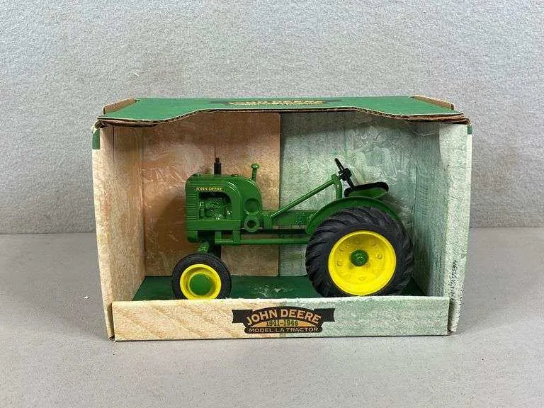 spec cast john deere model la