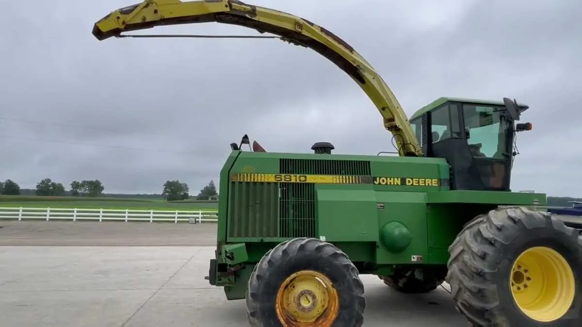john deere 6810 forage harvester specs