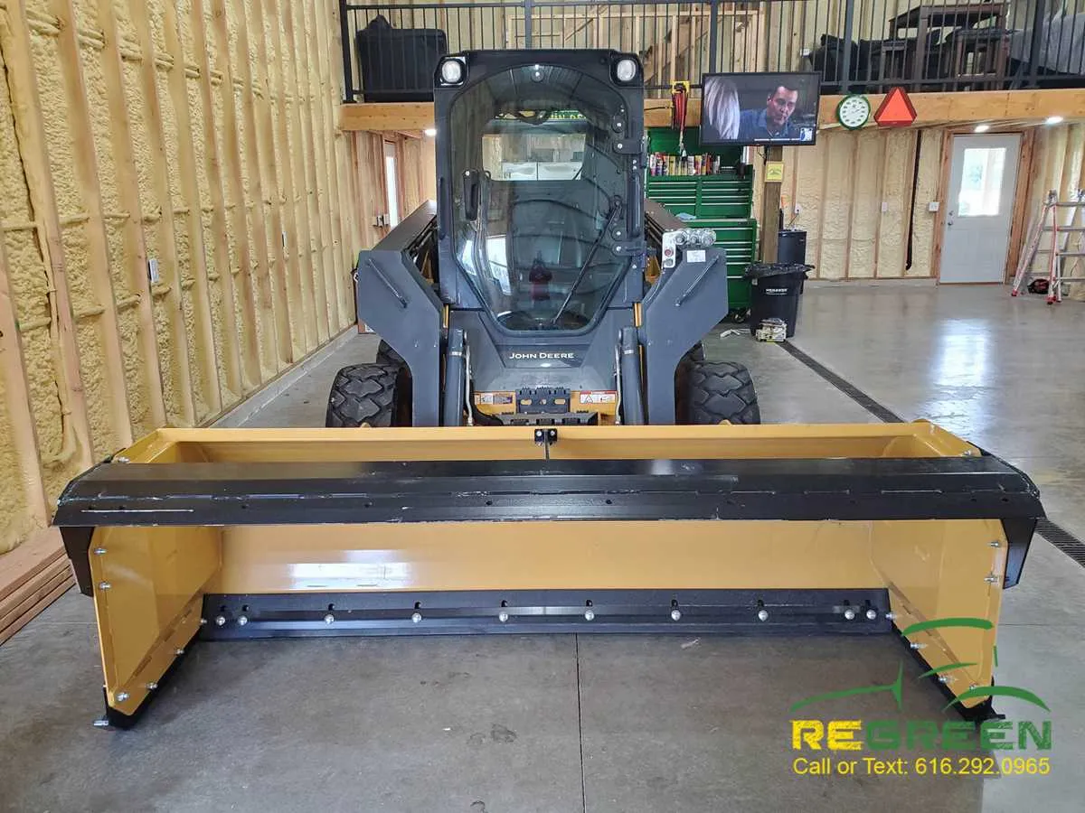 john deere 326e skid steer specs