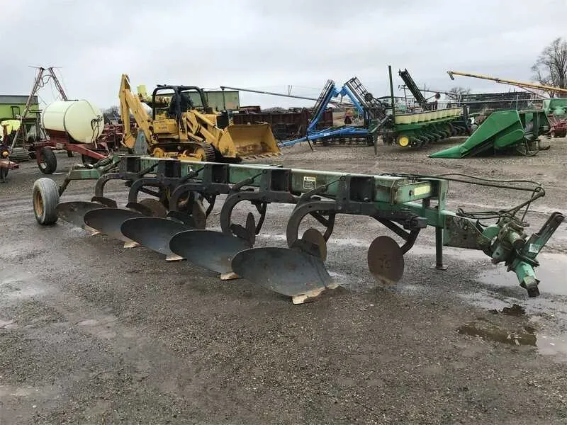 john deere 2700 specs