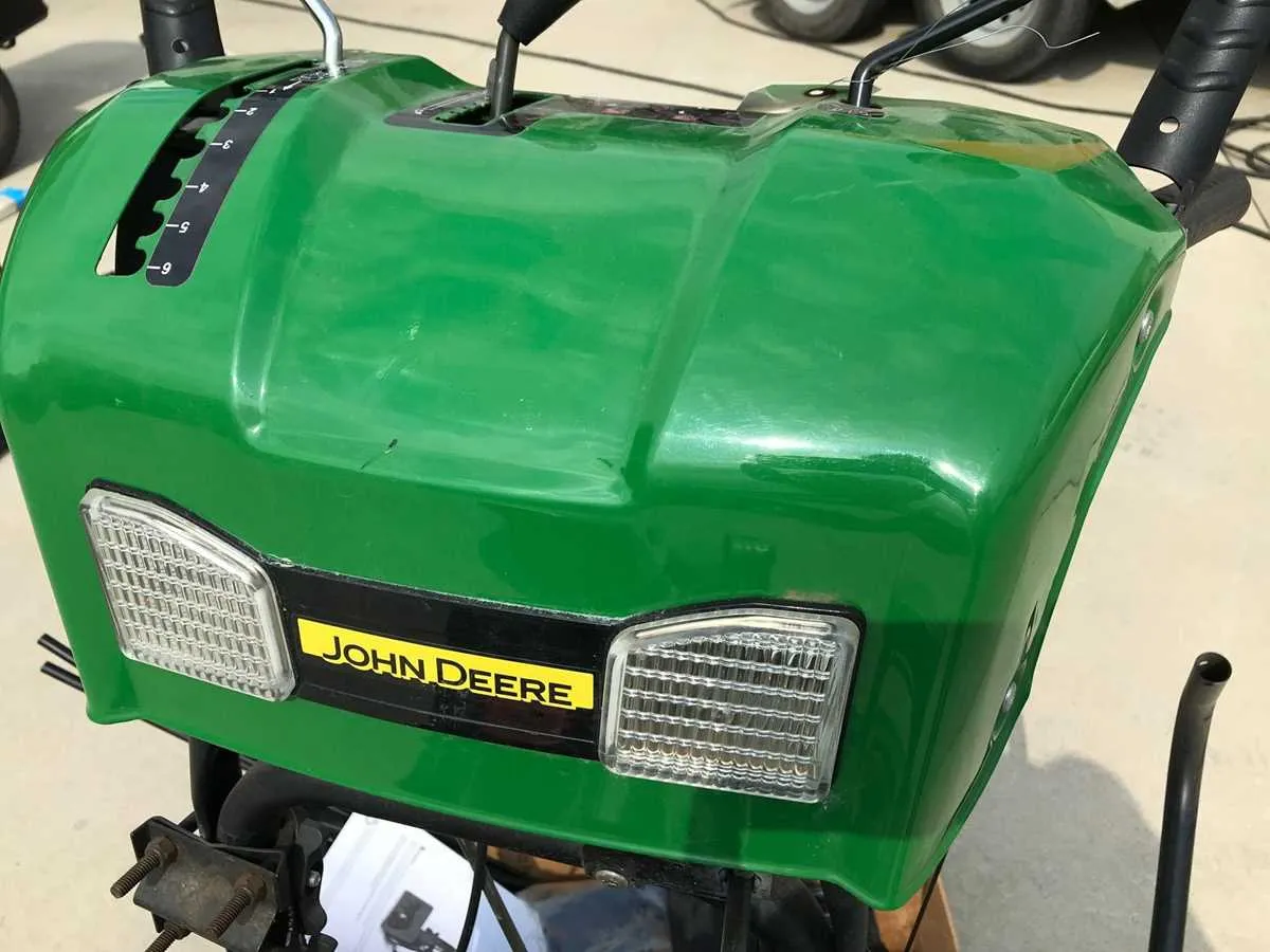 john deere 827e specs