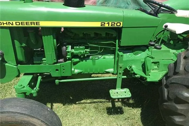john deere 2120 tractor specs