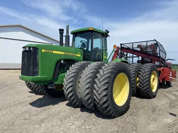 9300 john deere specs
