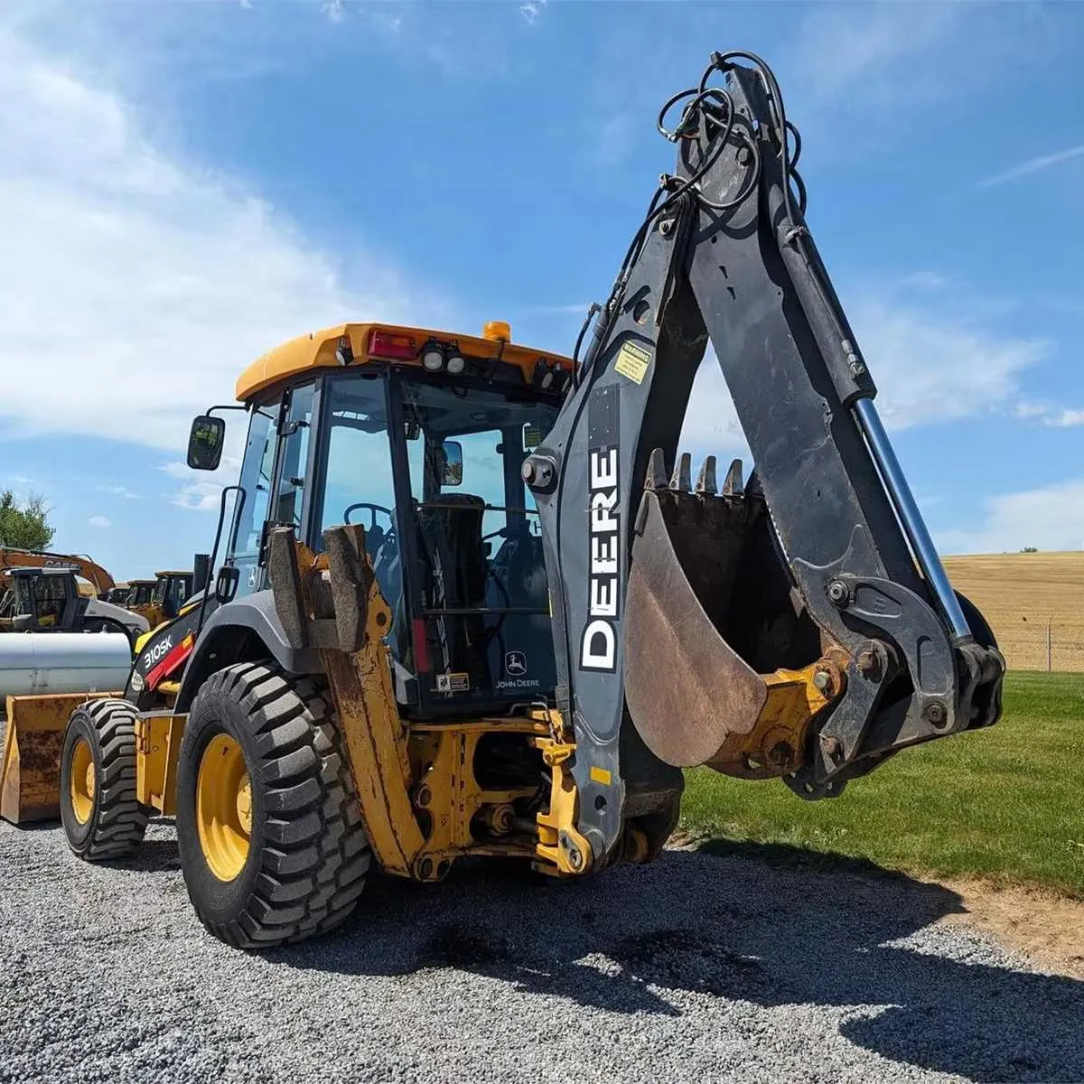 john deere 220 engine specs