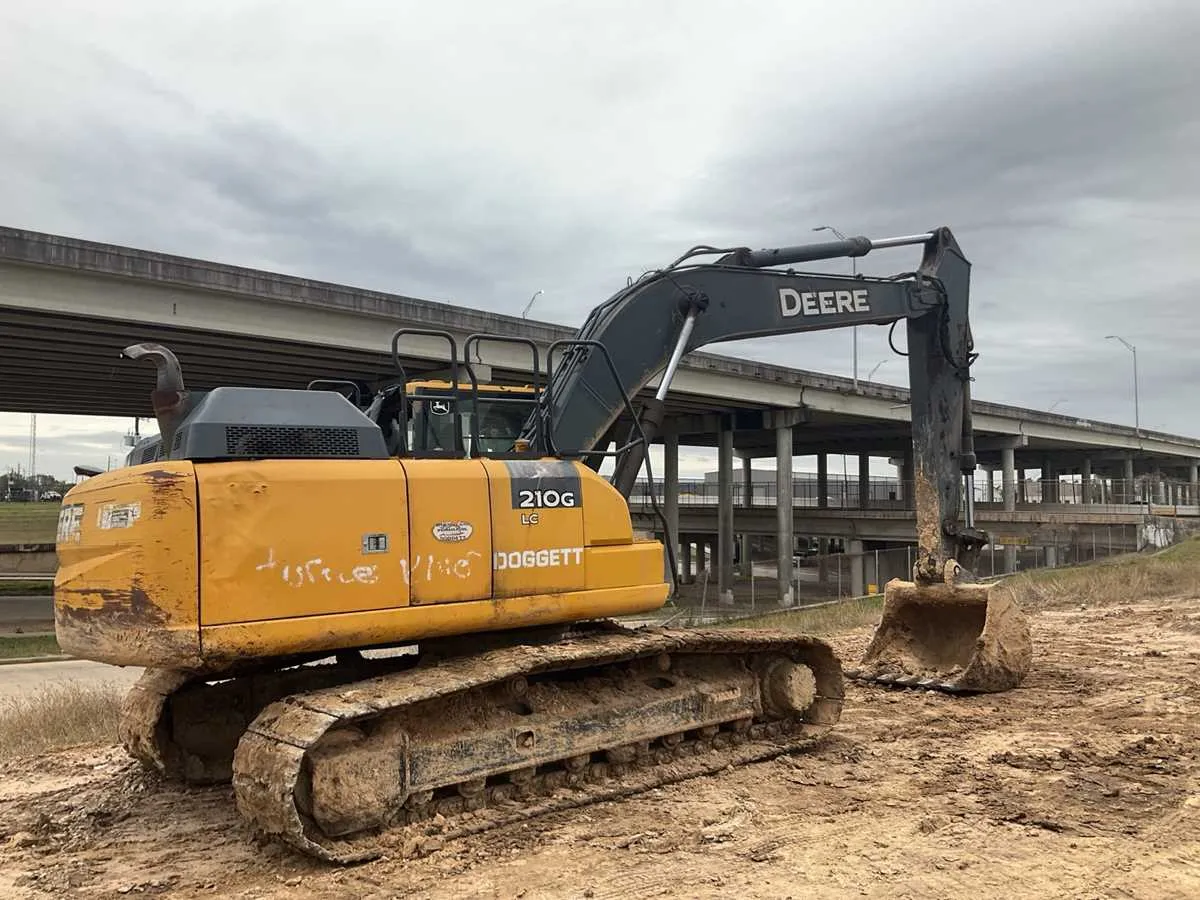 2015 john deere 323e specs
