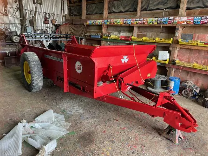 john deere 660 manure spreader specs