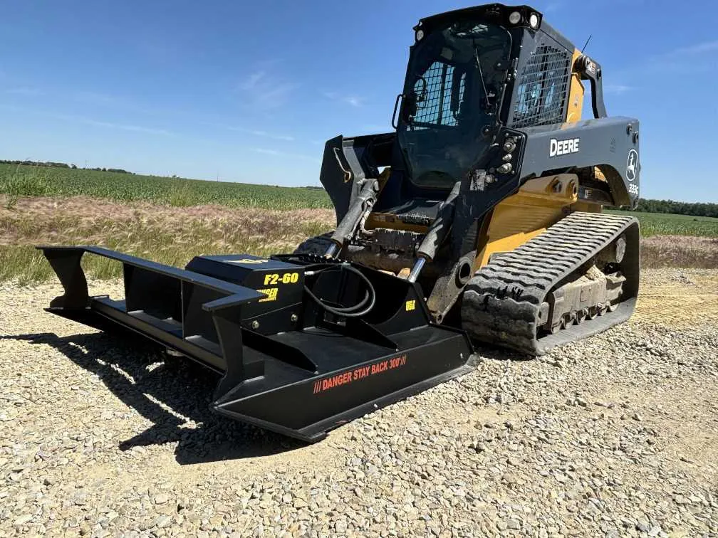 john deere 775 skid steer specs