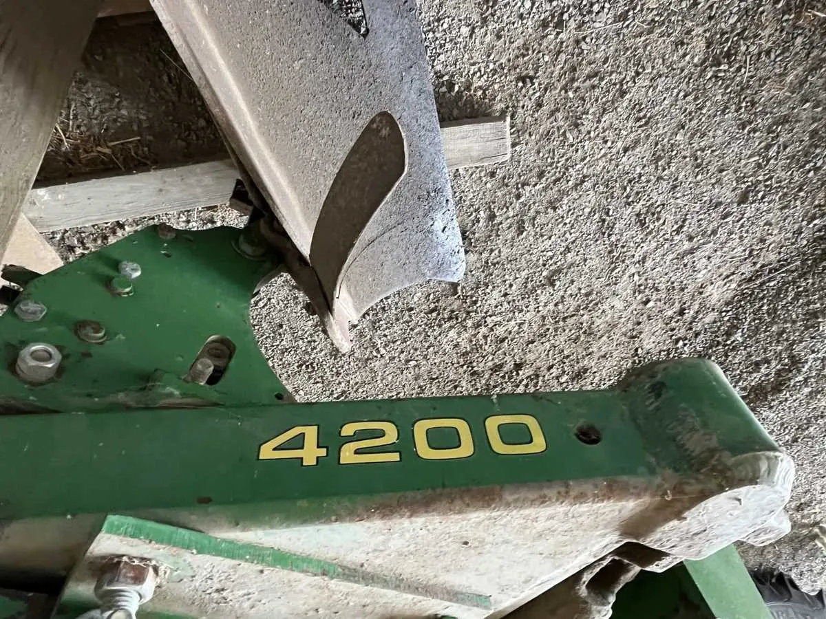 john deere 4200 plow specs