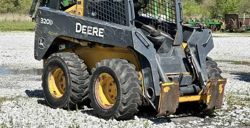 john deere 320g skid steer specs