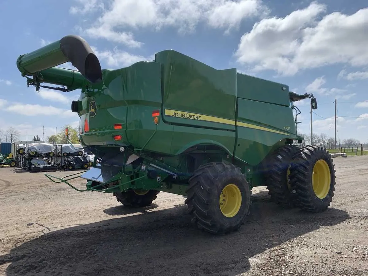 s770 john deere combine specs