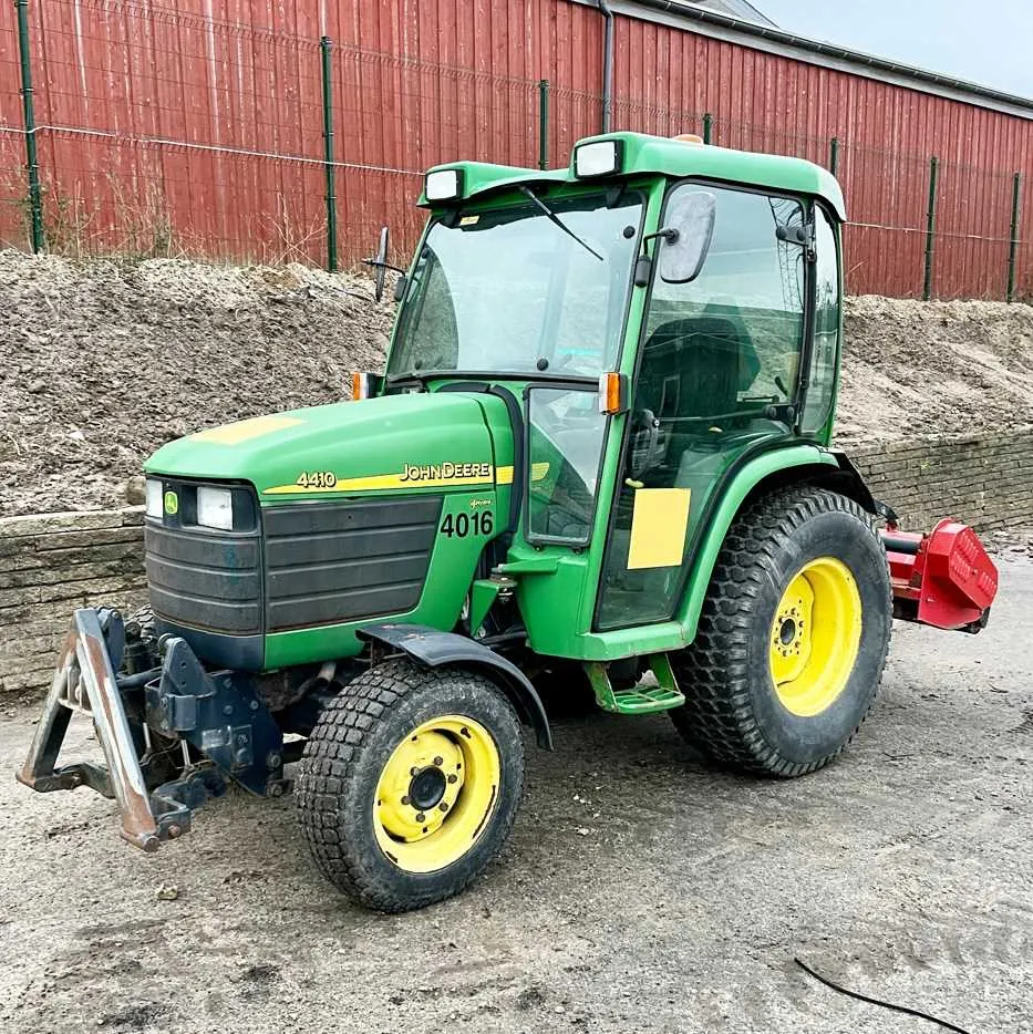 specs for john deere compact tractor