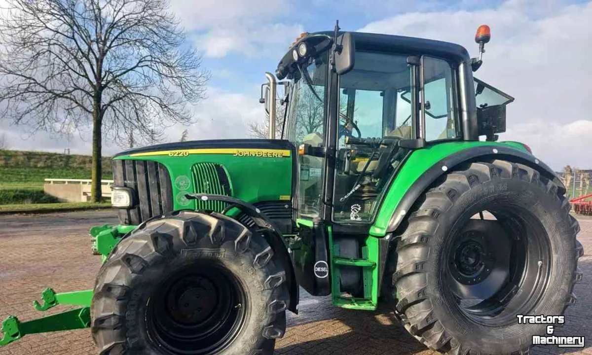 specs on 6220 john deere tractor