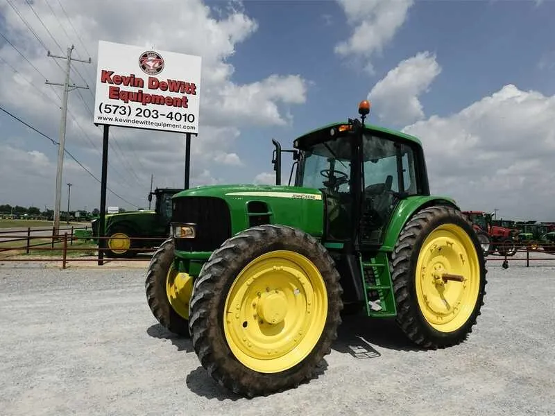 specs on a 7230 john deere tractor
