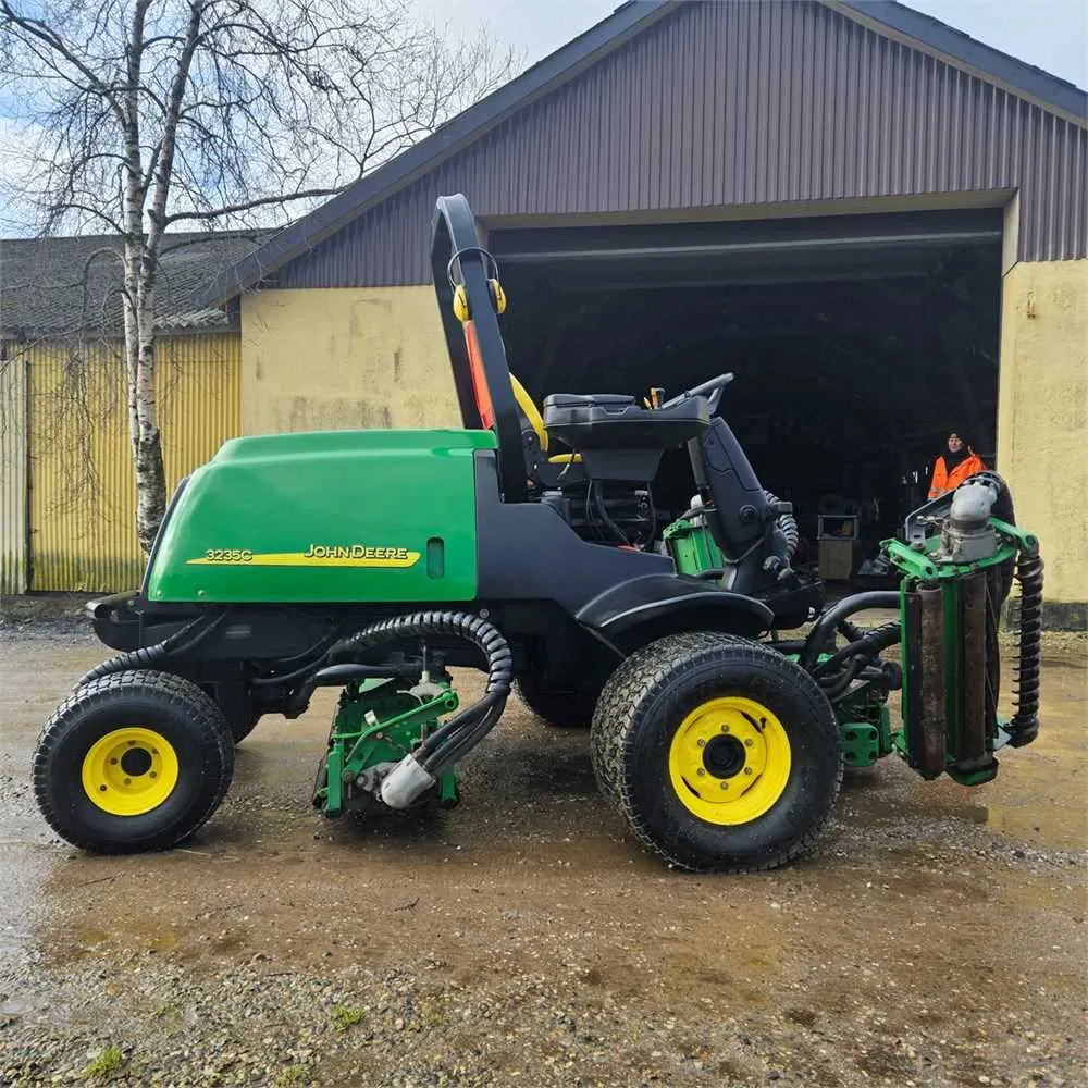 john deere 3235 specs