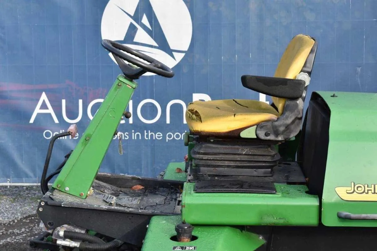 john deere 3235b specs