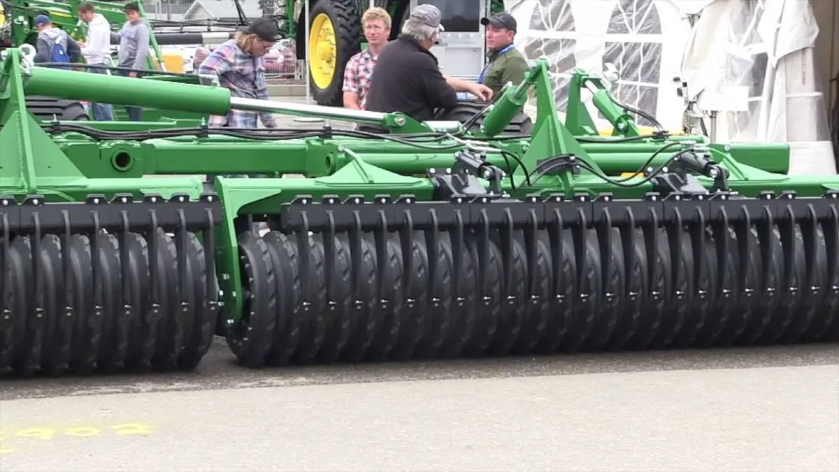 john deere tw disk spec